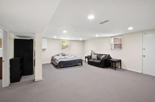 17 Covington Ln, Saint Louis MO 63132-4200 exterior