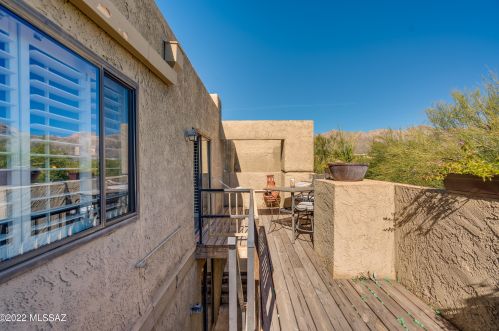 840 Placita Del Mirador, Tucson AZ  85718-1957 exterior