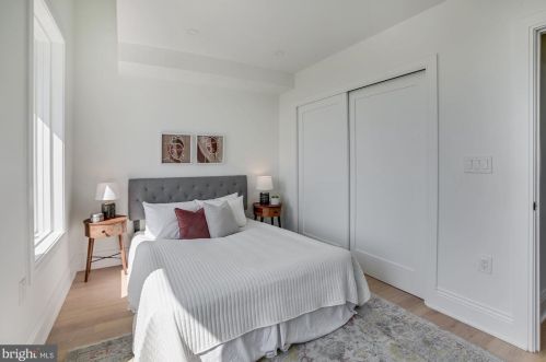 835 Longfellow St, Washington DC  20011-8205 exterior