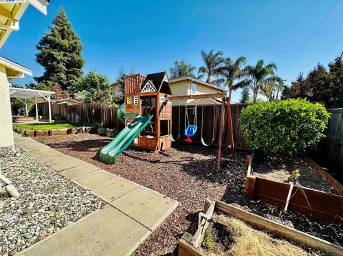 3671 Sanford St, Concord CA  94520-1356 exterior