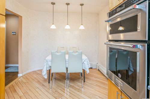 722 Eagle Dr, Valley Stream NY  11581-3540 exterior