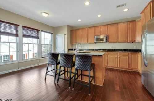 118 Independence Trl, Paterson NJ 07512-2808 exterior