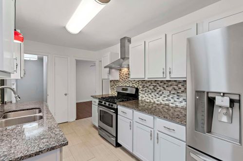 3712 Concord Pl, Chicago IL 60639-4526 exterior