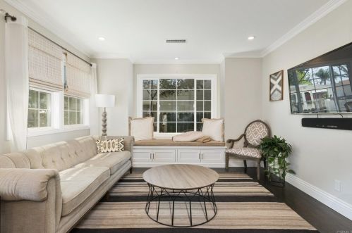 833 Willow Dr, Brea CA 92821-5052 exterior