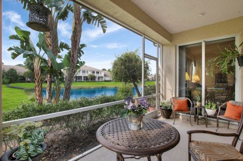 9201 Wentworth Ln, Fort Pierce FL  34986-3287 exterior