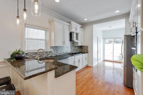 1435 Dickinson St, Philadelphia PA  19146-4841 exterior