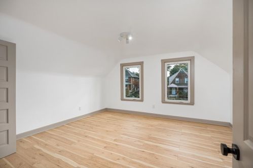 4344 Ludwick St, Pittsburgh PA 15217-3005 exterior