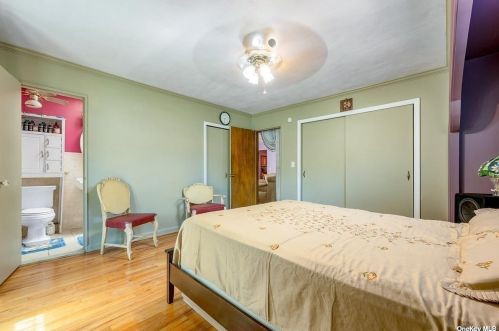 1660 Arkansas Dr, Valley Stream NY 11580-1804 exterior