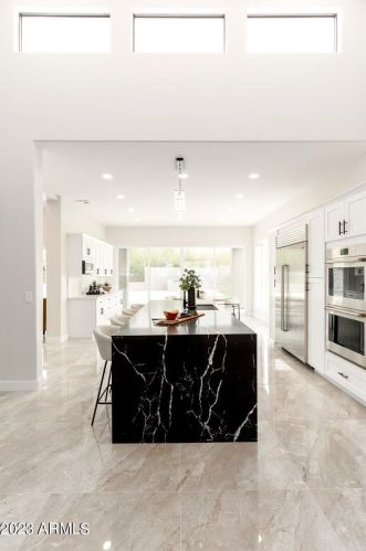 5801 30th St, Phoenix AZ  85016-2401 exterior