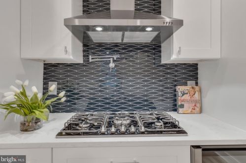 217 Atlantic St, Washington DC  20032-3043 exterior