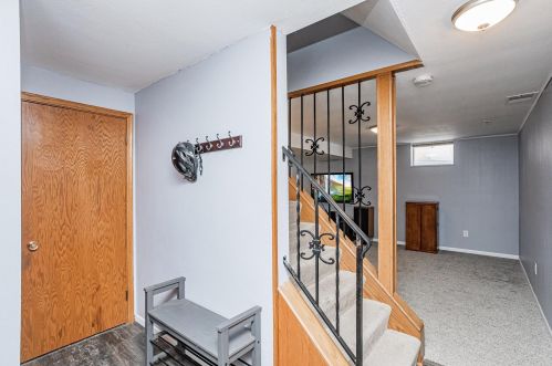 2226 Edgebrook Ave, Saint Paul MN 55119-5059 exterior