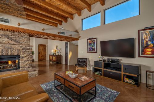 321 Golf Vw Dr, Tucson AZ 85737-9701 exterior