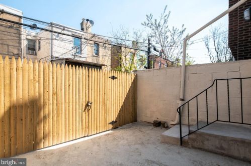 2833 Jackson St, Philadelphia PA  19145-2426 exterior