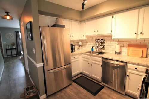 18 Taconic St, Poughkeepsie NY 12603-4424 exterior