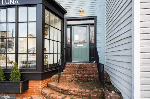 1675 Wisconsin Ave, Washington DC  20007-2721 exterior