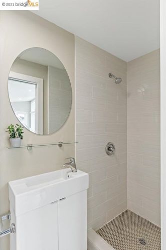 925 Santa Fe, Berkeley CA 94706-2345 exterior