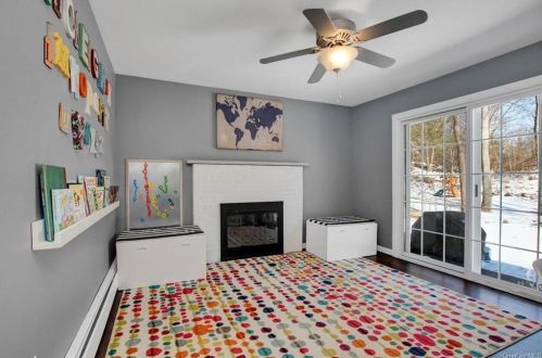 68 Stuart Dr, Poughkeepsie NY 12603-4714 exterior