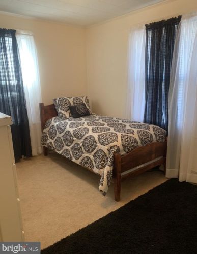 622 New Holland Ave, Lancaster PA 17602-2135 exterior