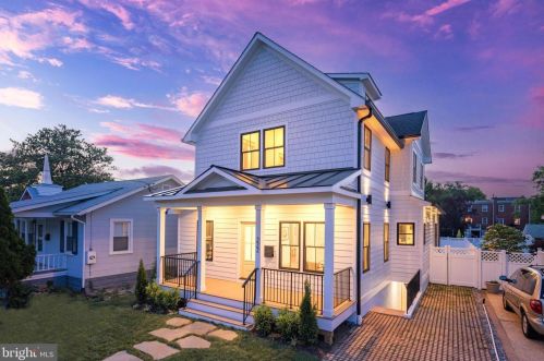 222 Monroe Ave, Alexandria, VA 22301-1924