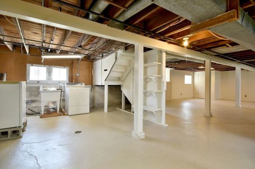 615 Saylor Ave, Elmhurst IL 60126-4305 exterior