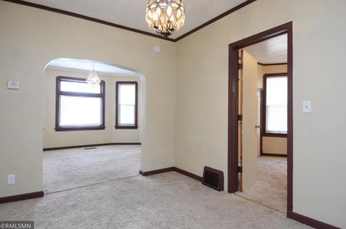 406 Edmund Ave, Saint Paul MN 55103-1605 exterior