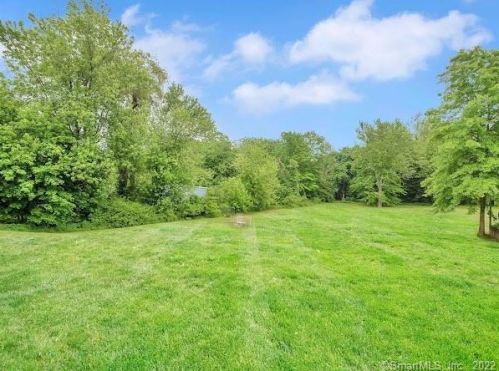 198 Elm St, Wallingford CT 06492-3229 exterior