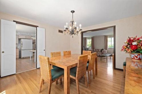 2006 Garrick Dr, Pittsburgh PA 15235-5034 exterior