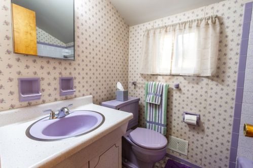 537 Middle St, Pittsburgh PA 15227-3844 exterior