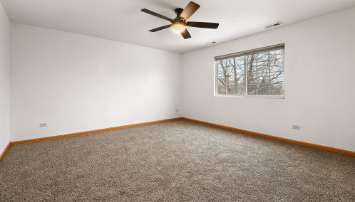 2419 Rocky Hl Cir, Joliet IL 60432-0815 exterior