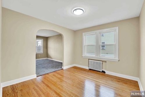 369 7th St, Paterson NJ  07508-2125 exterior