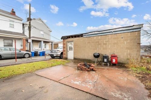 408 Cato St, Pittsburgh PA 15213-4454 exterior