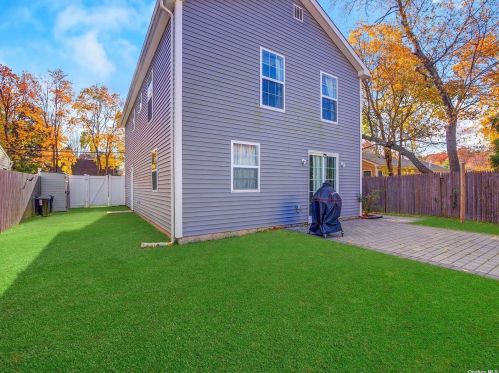 7 New Jersey St, Huntington Station NY 11746-6855 exterior