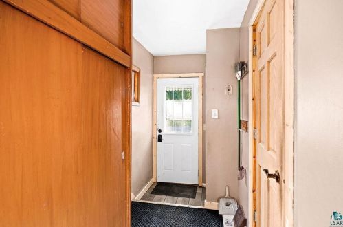 517 71 Ave, Duluth MN 55807-1844 exterior