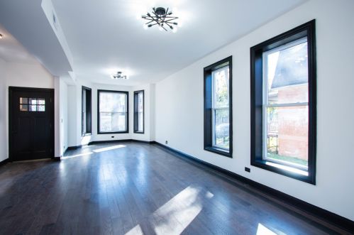 614 Troy St, Chicago IL  60612-1031 exterior