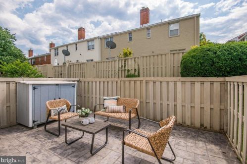 3824 Ingalls Ave, Alexandria VA 22302-1810 exterior