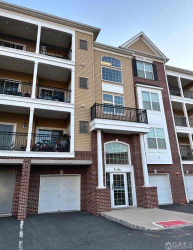 534 Doral Ct, Piscataway, NJ 08854-6704