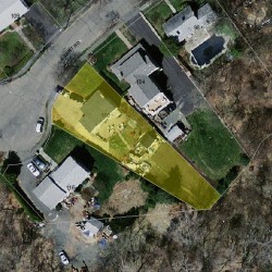 110 Albert Rd, Newton MA  02466-1303 aerial view
