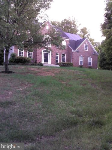 1211 Granada St, Accokeek, MD 20607-3027