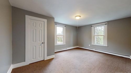 226 Farmington Ave, New Britain CT 06053-2932 exterior