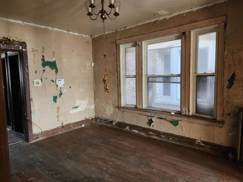 7123 Perry Ave, Chicago IL 60628-6130 exterior