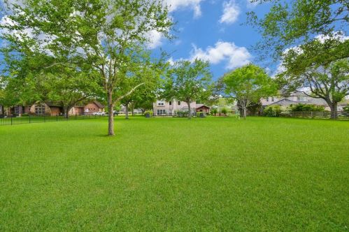 32714 Westminster Dr, Fulshear TX 77441-4098 exterior