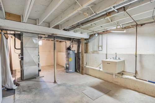 210 Maple St, Kalamazoo MI 49004-1315 exterior