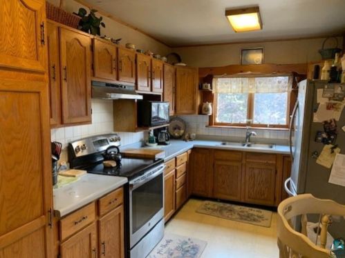 205 3 St, Duluth MN 55805-1856 exterior