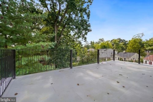 102 Ritchie Ave, Silver Spring MD  20910-5112 exterior