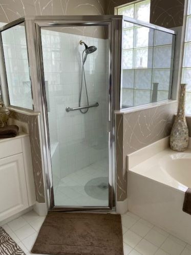 7026 Fairway Lk Dr, Boynton Beach FL 33472-6801 exterior