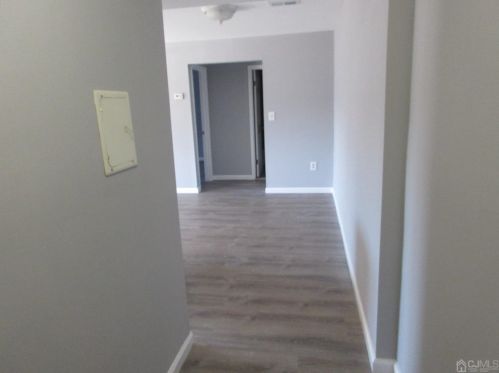 1601 Raspberry Ct, Edison NJ  08817-2767 exterior