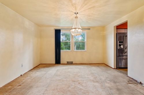 104 Mcalister Dr, Pittsburgh PA 15235-4055 exterior