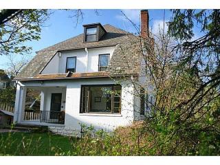 6228 Hampton St, Pittsburgh, PA 15206-1707