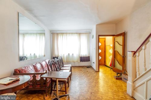 2419 Darien St, Philadelphia, PA 19148-3717