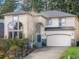9557 Shadywood Ln, Portland, OR 97229-6374